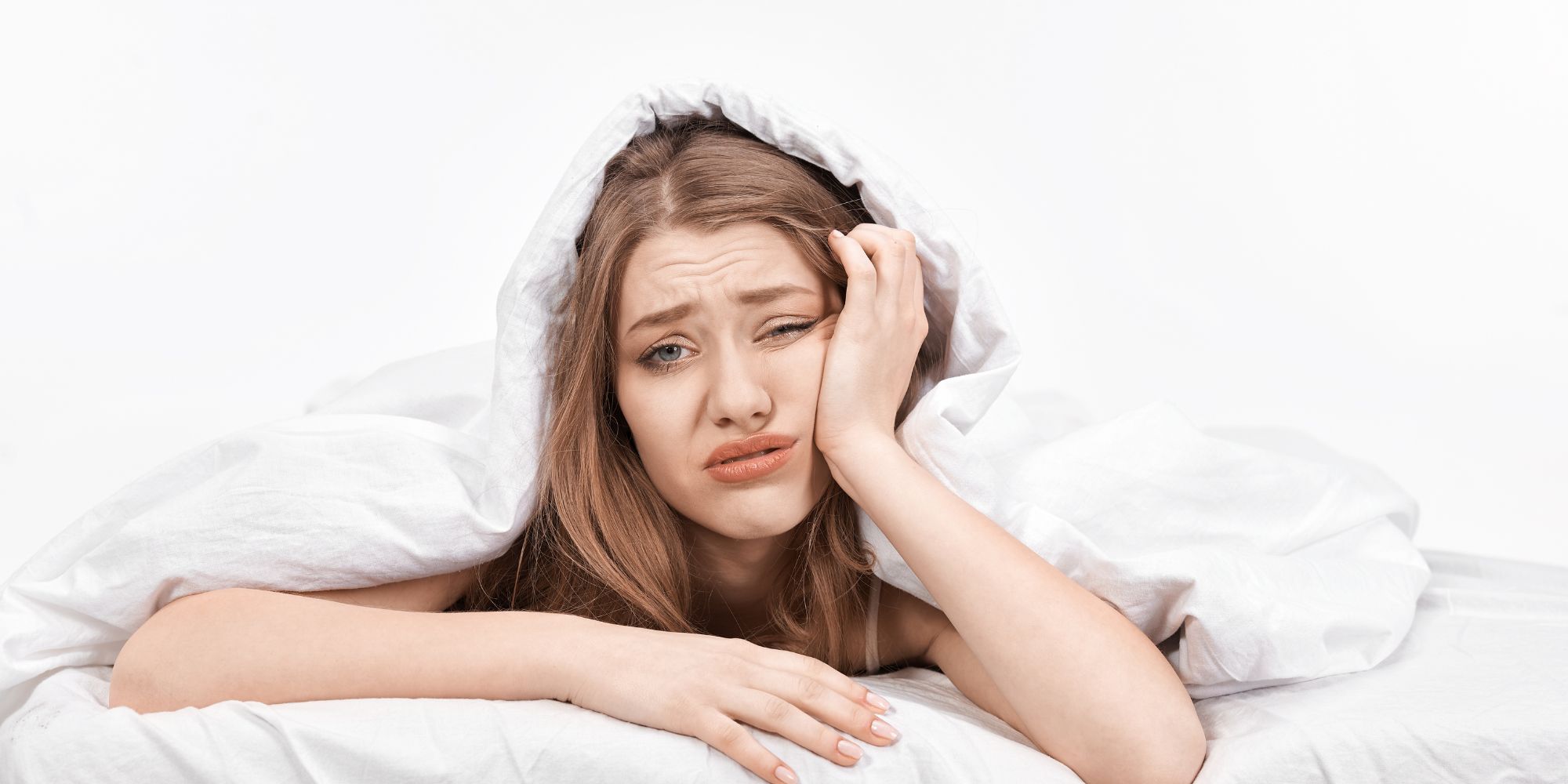 Brak snu w nocy – skąd się bierze i jakie może mieć skutki całkowita bezsenność (insomnia)
